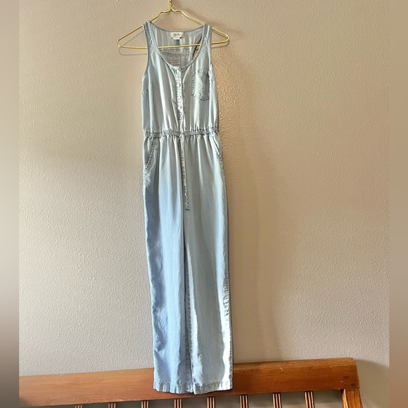 Jessica Simpson Jumpsuit, light wash denim, Size Small - Picture 10 of 11